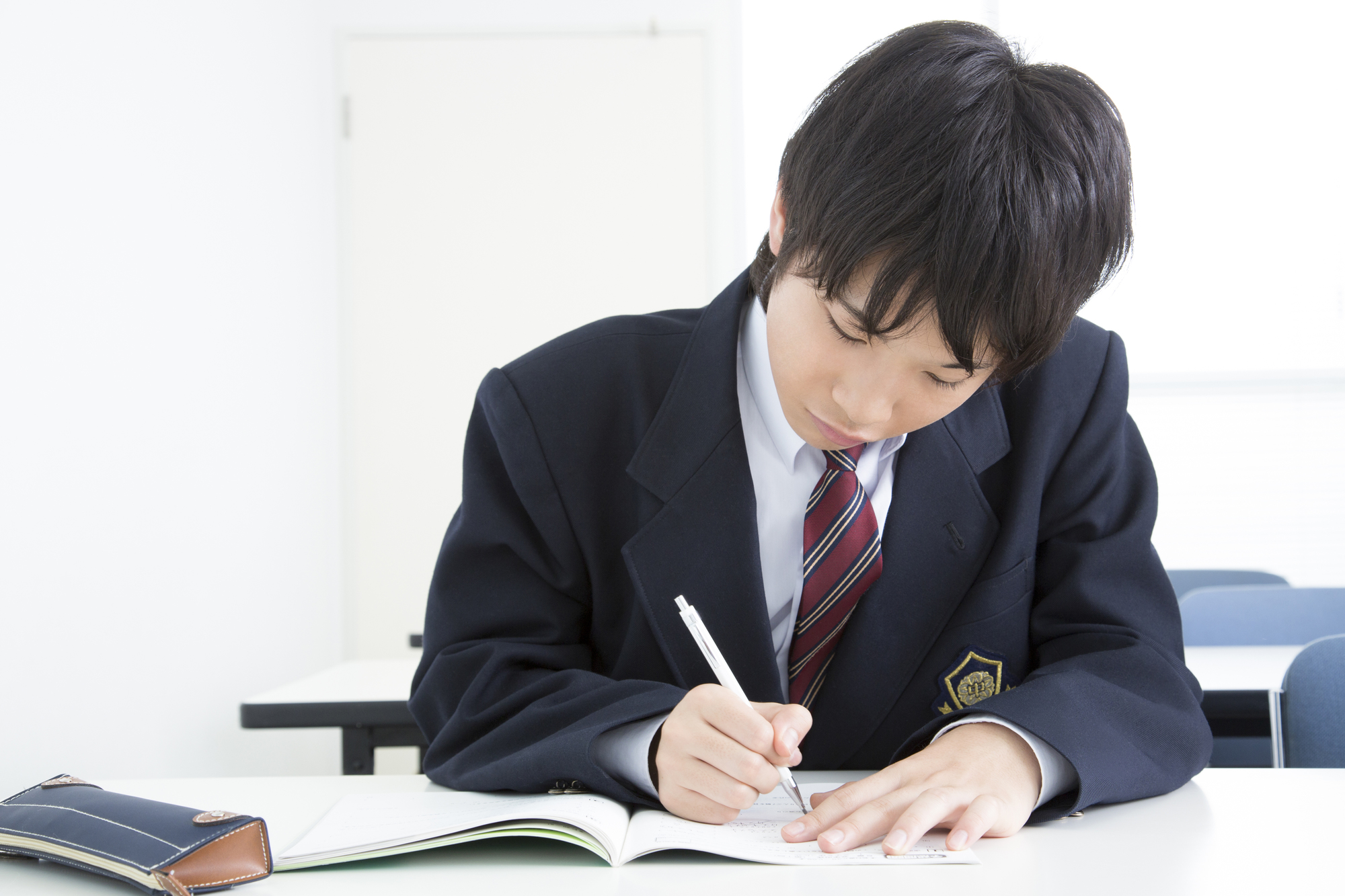 手応えを感じて笑顔になる中学生